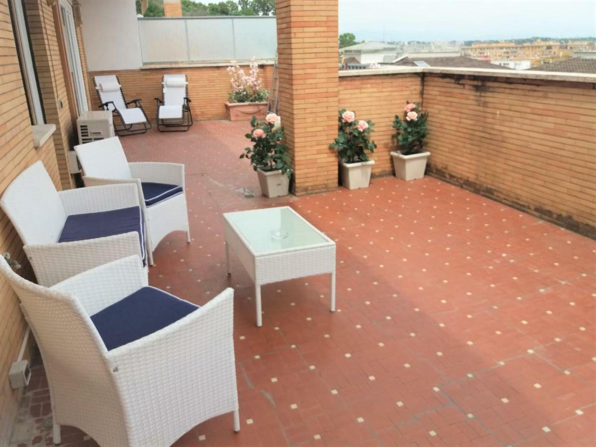 Vatican Flowers Ii Appartement